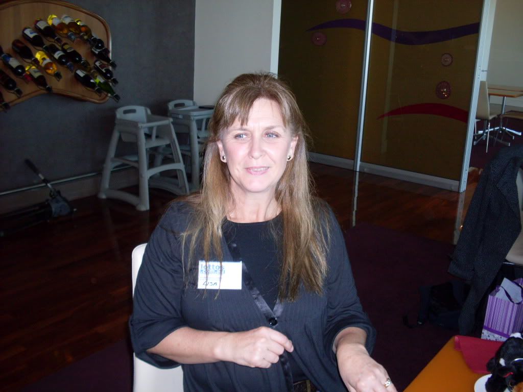 http://i617.photobucket.com/albums/tt253/Tondiane/Lottos%20Tasmania/SDC10363.jpg