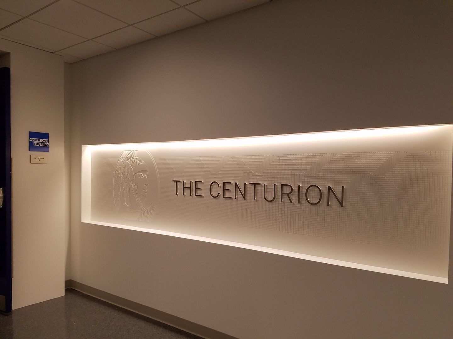 american express centurion lounge houston