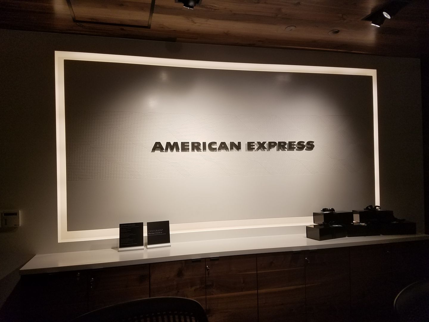 american express centurion lounge houston