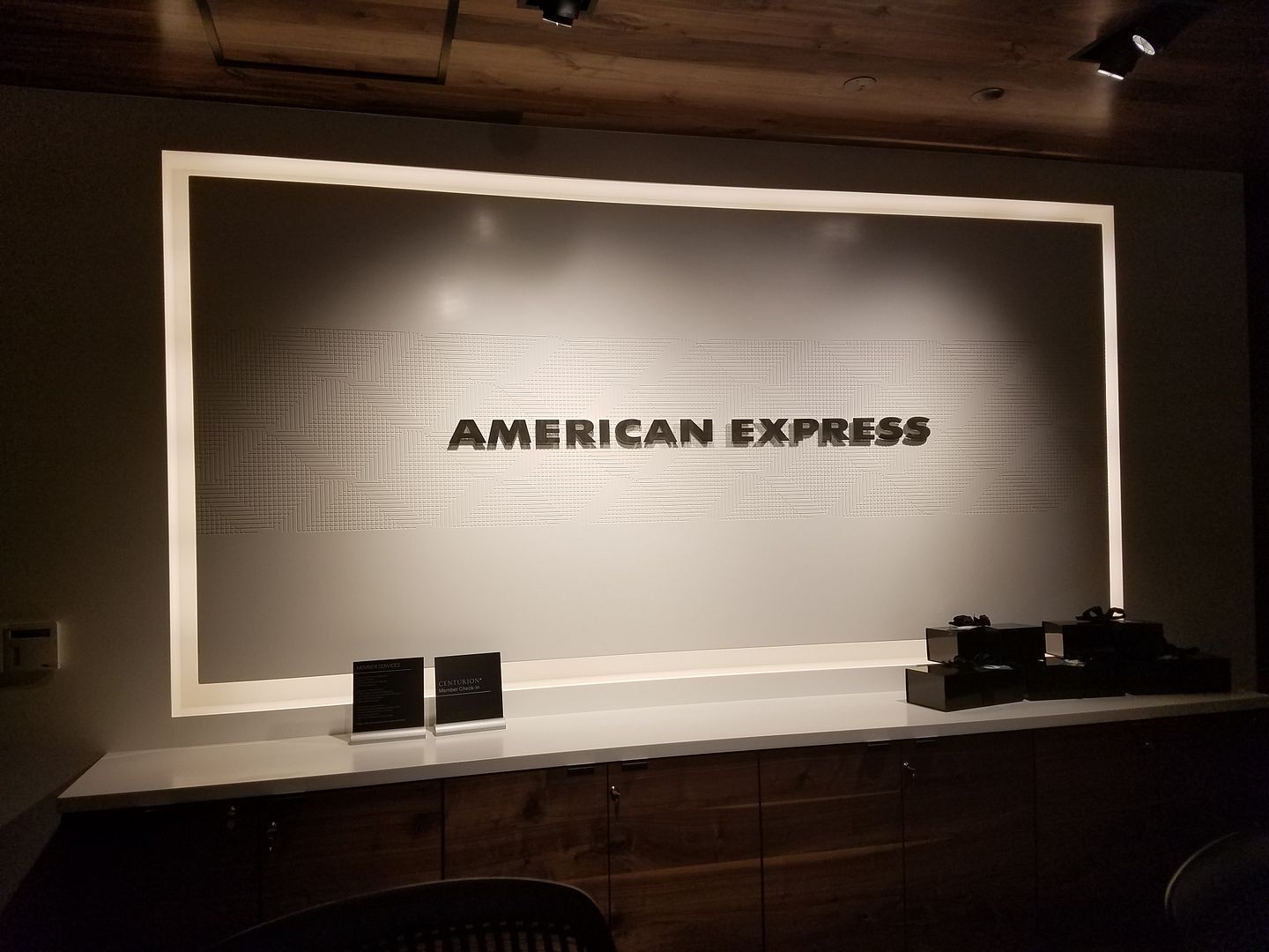 american express centurion lounge houston