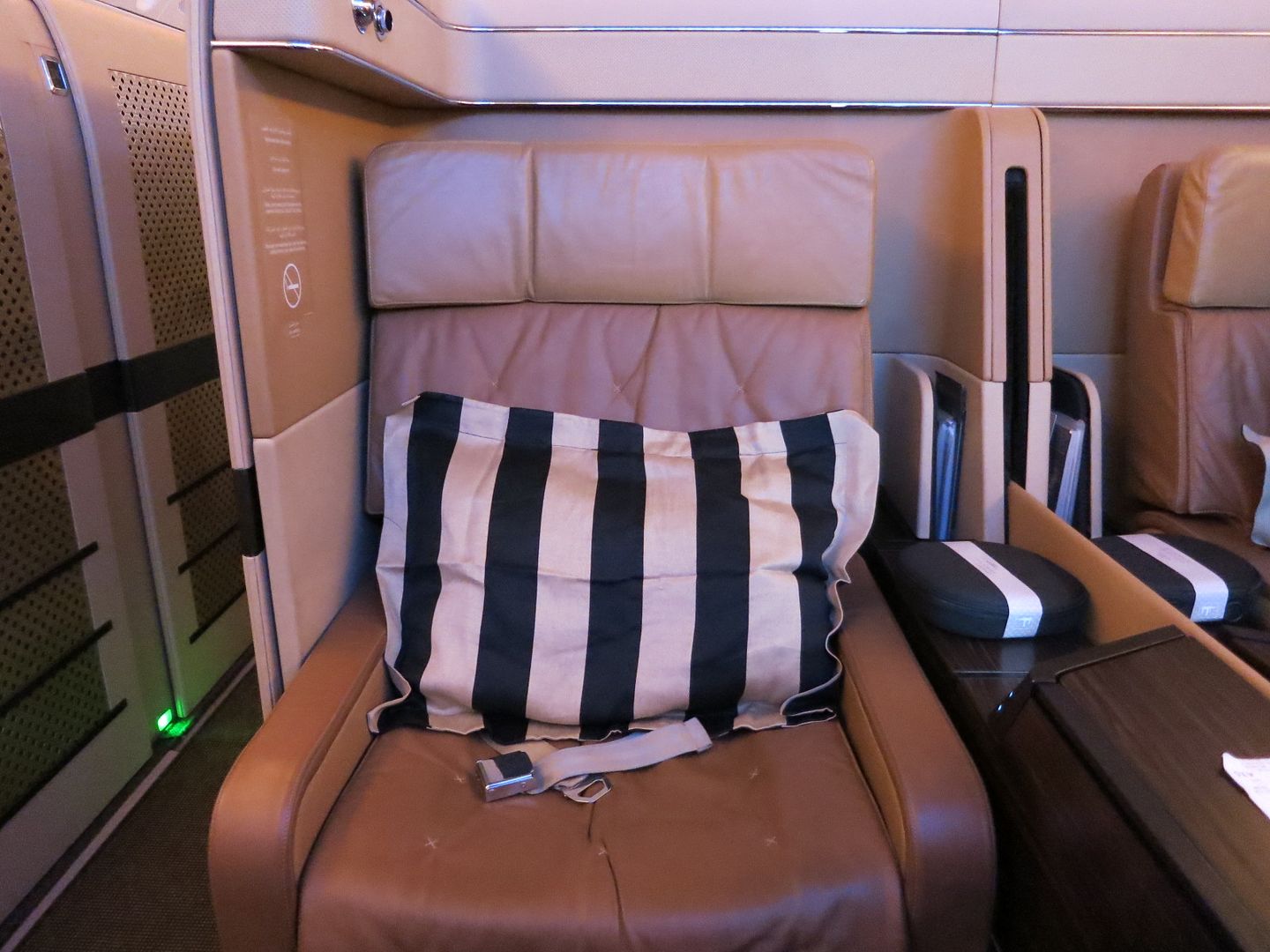 Etihad First Class cabin IAD-AUH