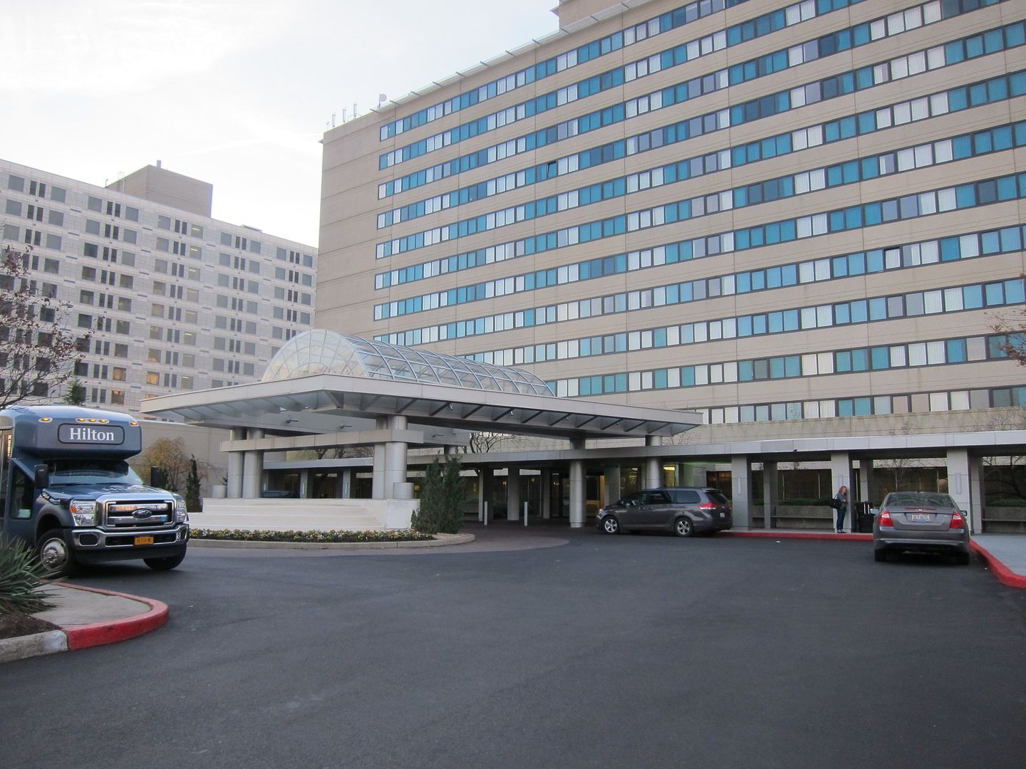 hilton jfk entrance