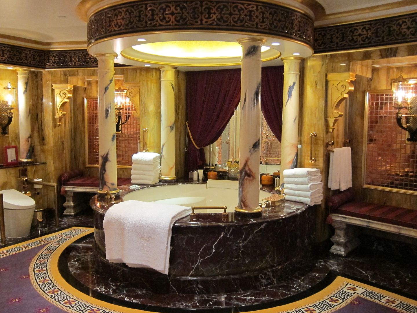 Burj Al Arab Tour Inside The World S Only 7 Star Hotel