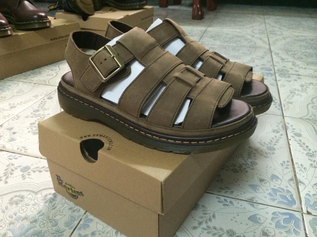Giày Dr Marten xách tay từ Mỹ giá thanh lý đây