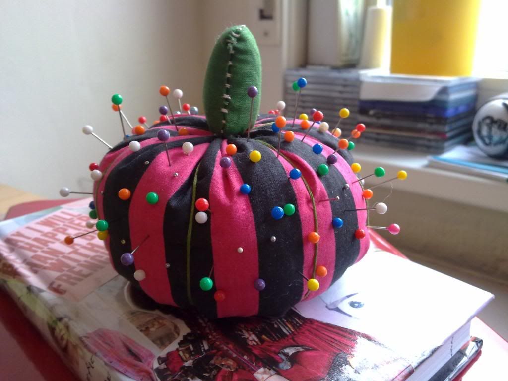Pinpkunhead