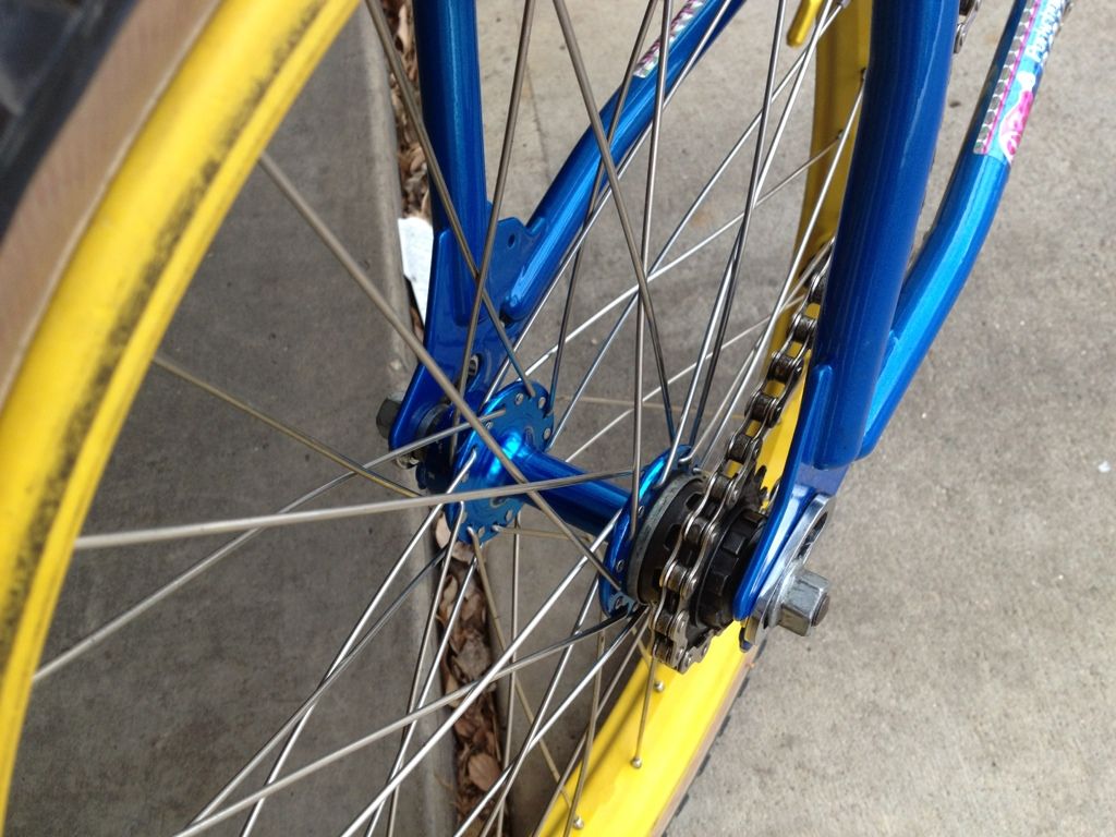 http://i617.photobucket.com/albums/tt258/townslo/1982%20Huffy%20Pro%20Thunder/0576f5e5.jpg