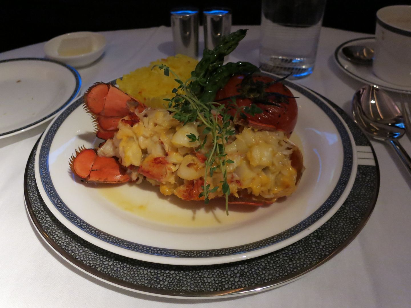 singapore airlines lobster thermidor san francisco to hong kong 